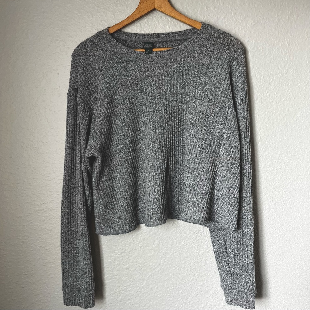 Wild Fable Grey Cropped Pocket Long Sleeve Sweater Medium